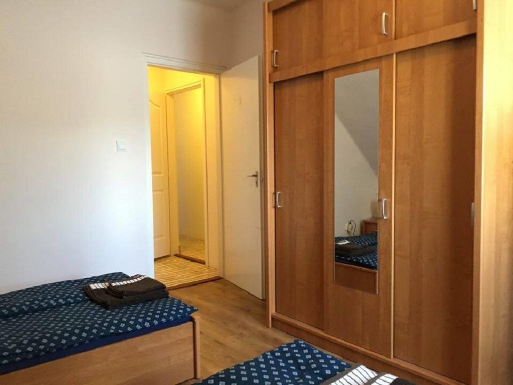 Fitt Maganszallashely Sásd Buitenkant foto