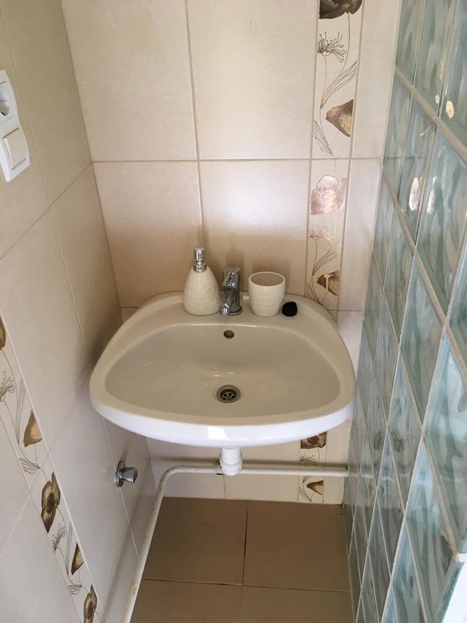 Fitt Maganszallashely Sásd Buitenkant foto